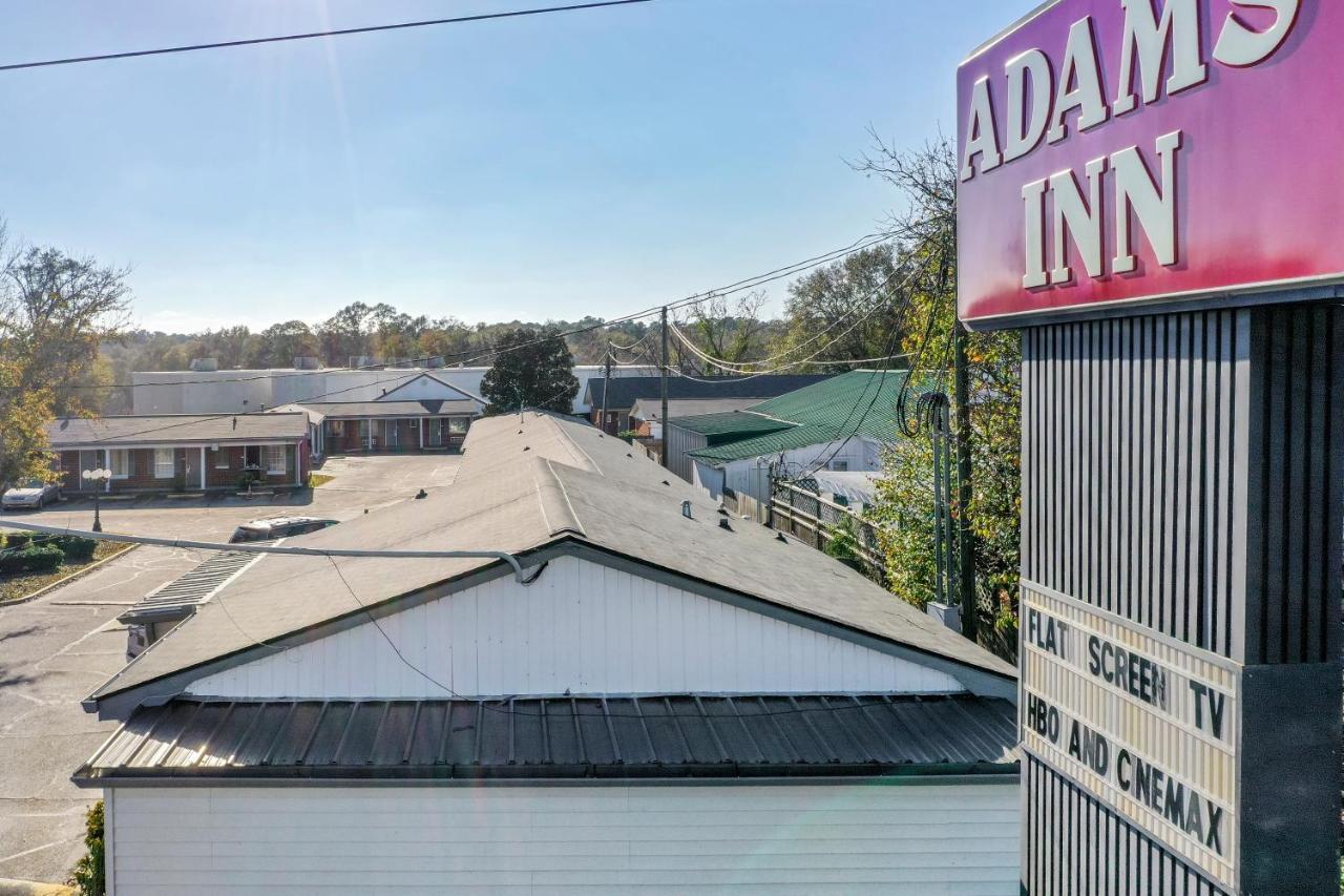 Adams Inn Дотан Екстериор снимка